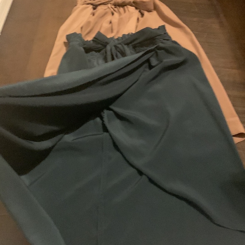 Skirts - Picture 2 of 4